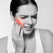 Болит зуб после лечения кариеса